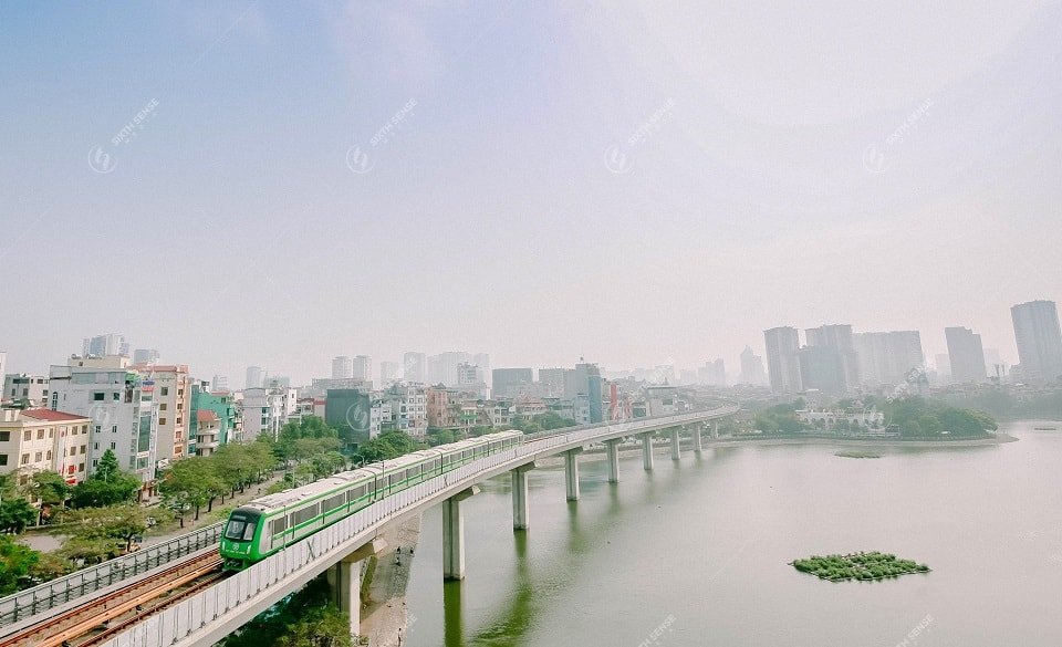 quảng cáo trên tàu Cát Linh Hà Đông