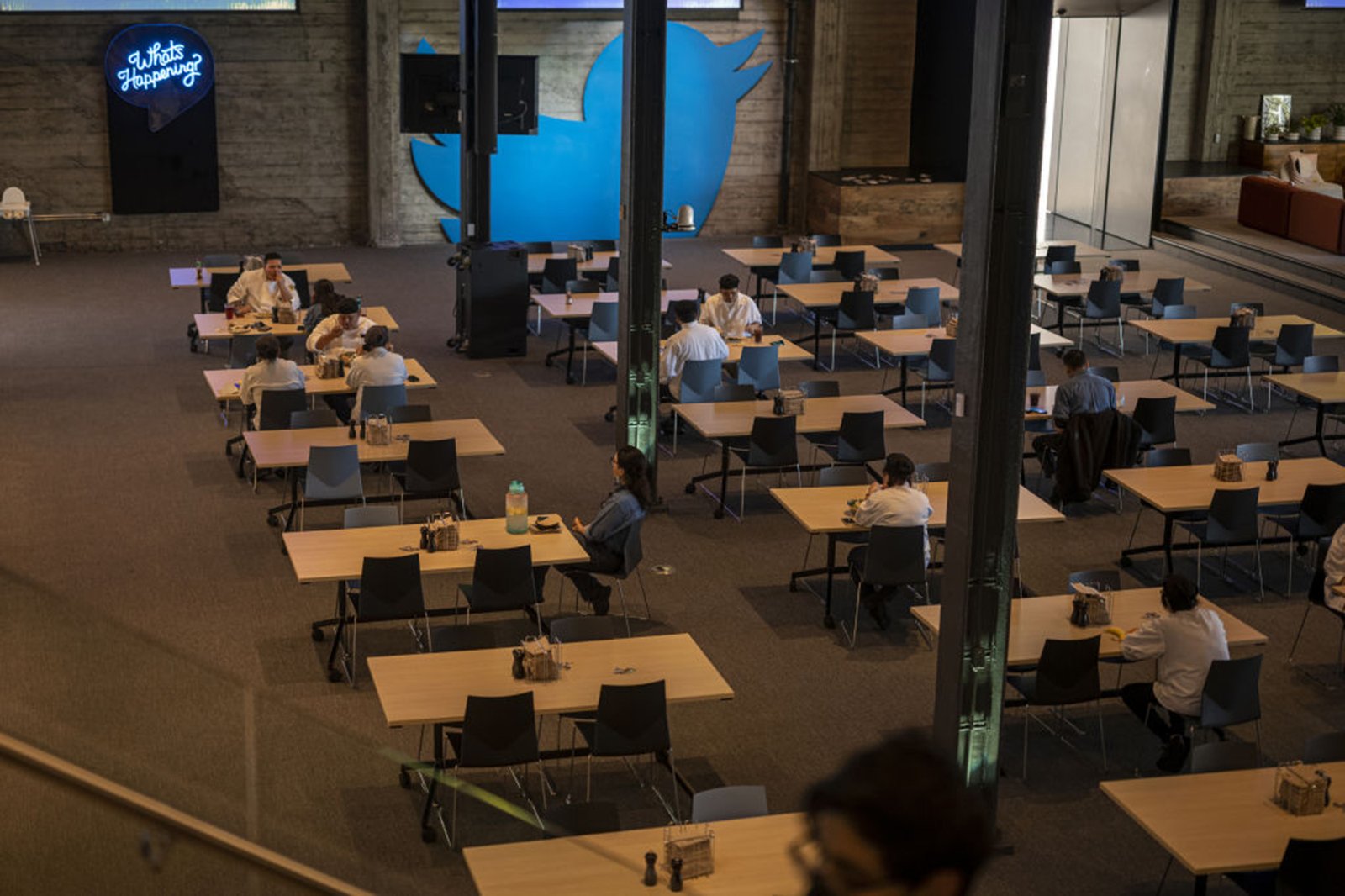 twitter-employee-66.jpg (2000×1333)